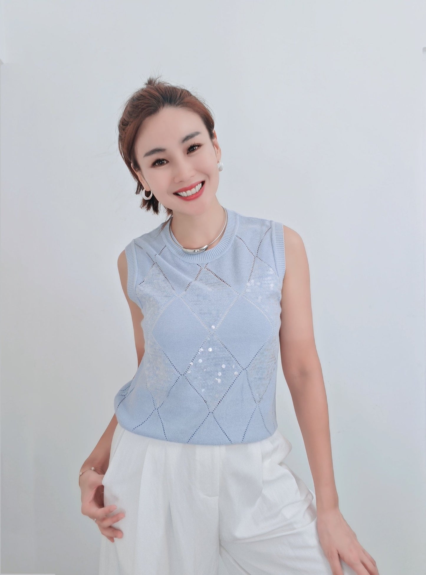 T6745 Sleeveless Top