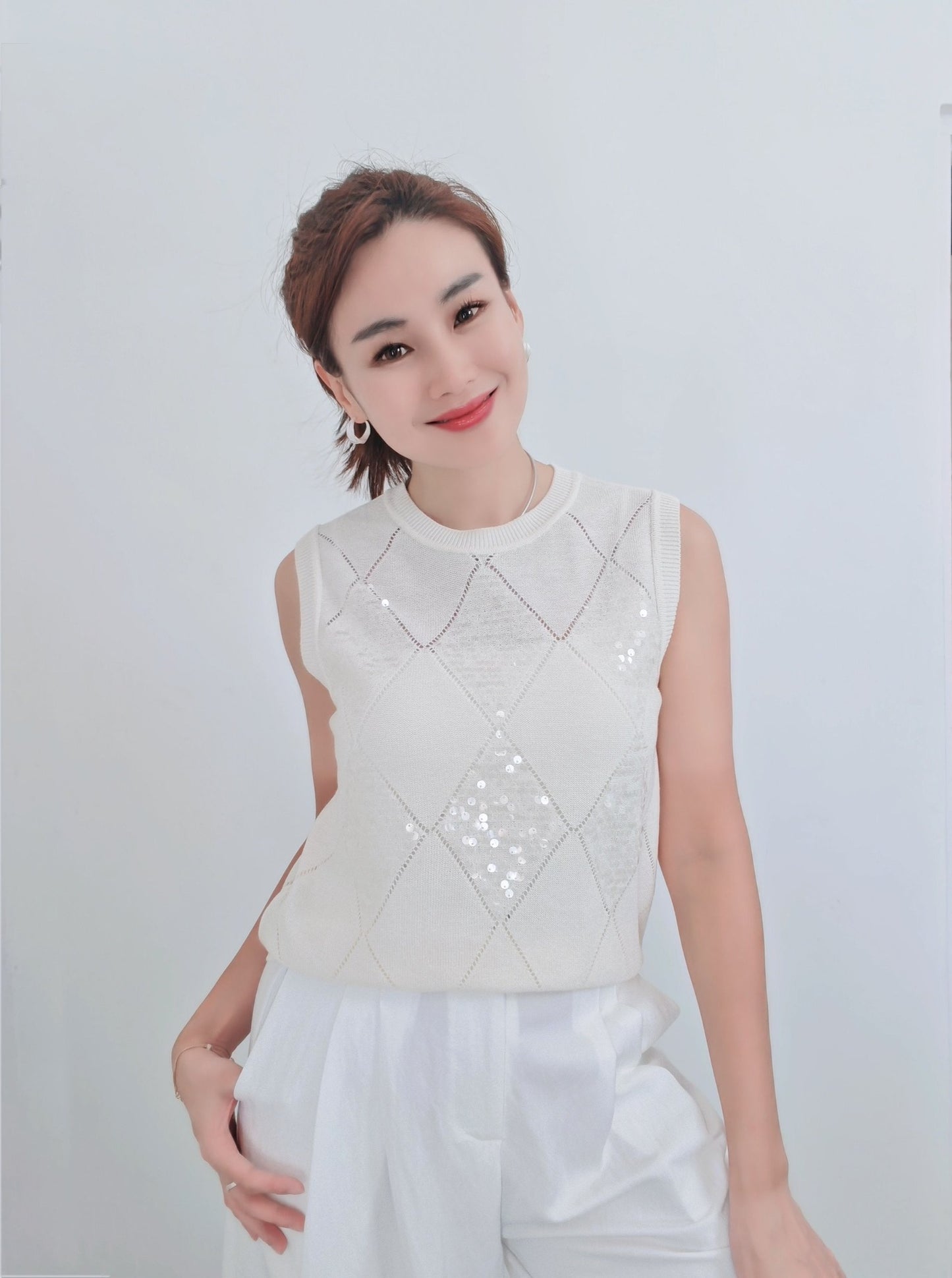 T6745 Sleeveless Top