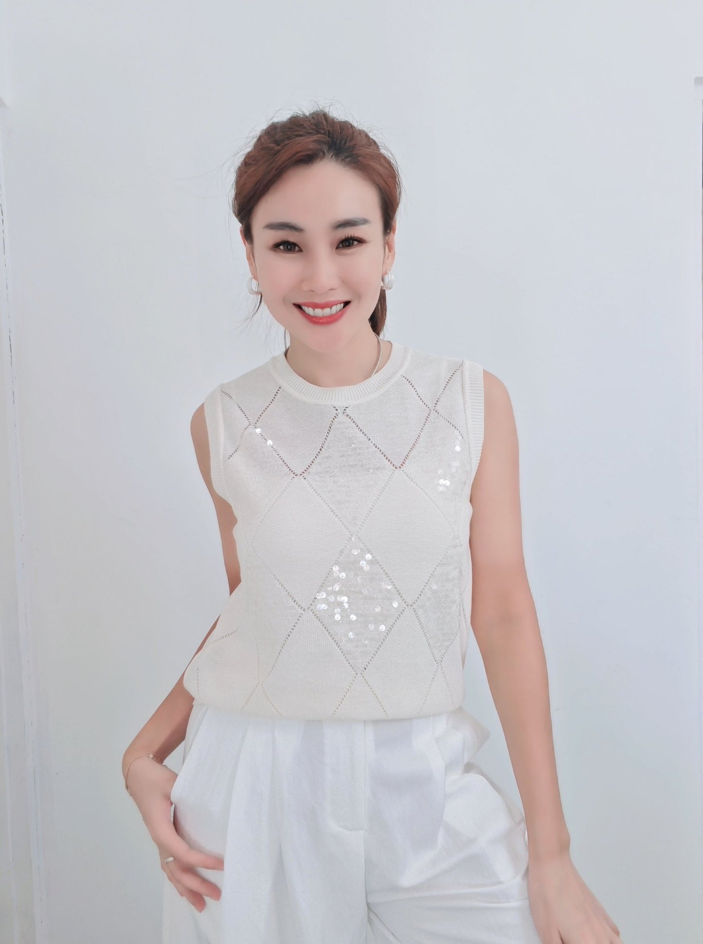 T6745 Sleeveless Top
