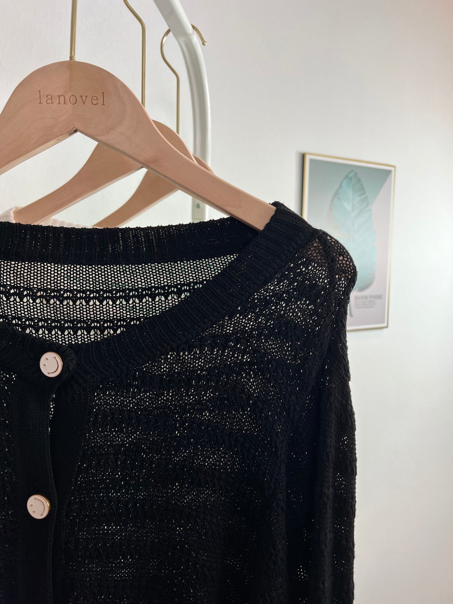 T4122 Long Sleeve Buttoned Knitted Top