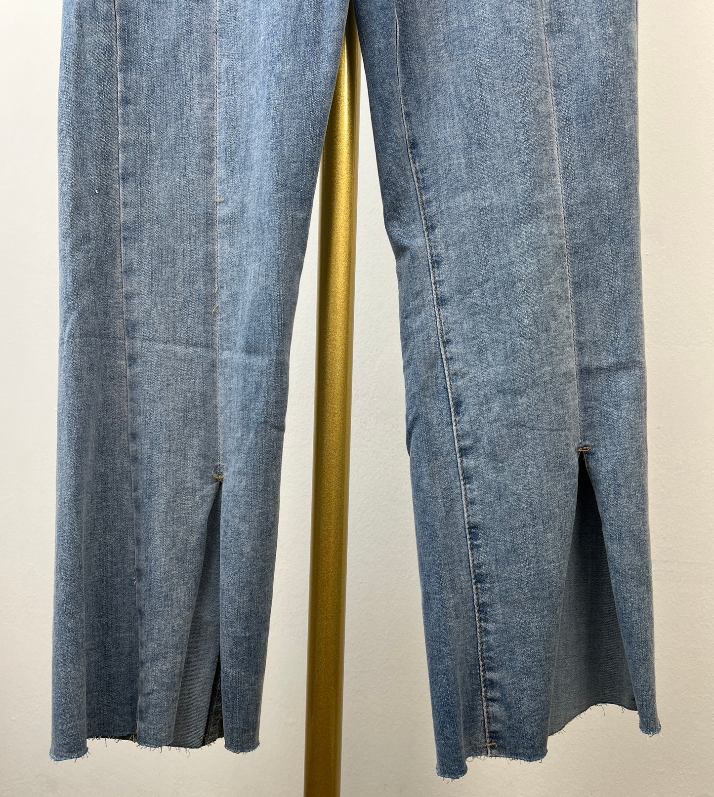 P2793 LONG Jean