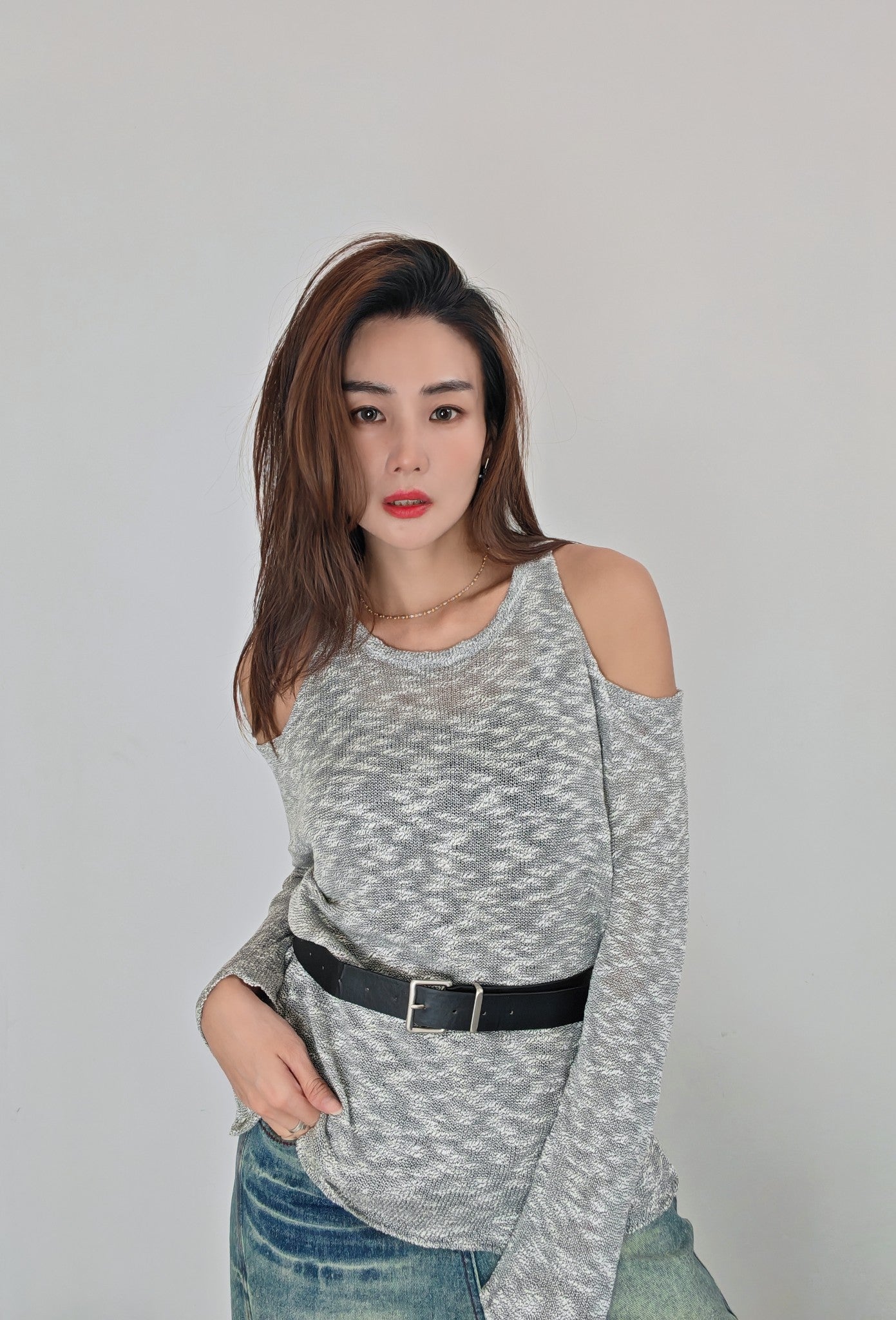 Z591 Y19015 Top 上衣 with belt