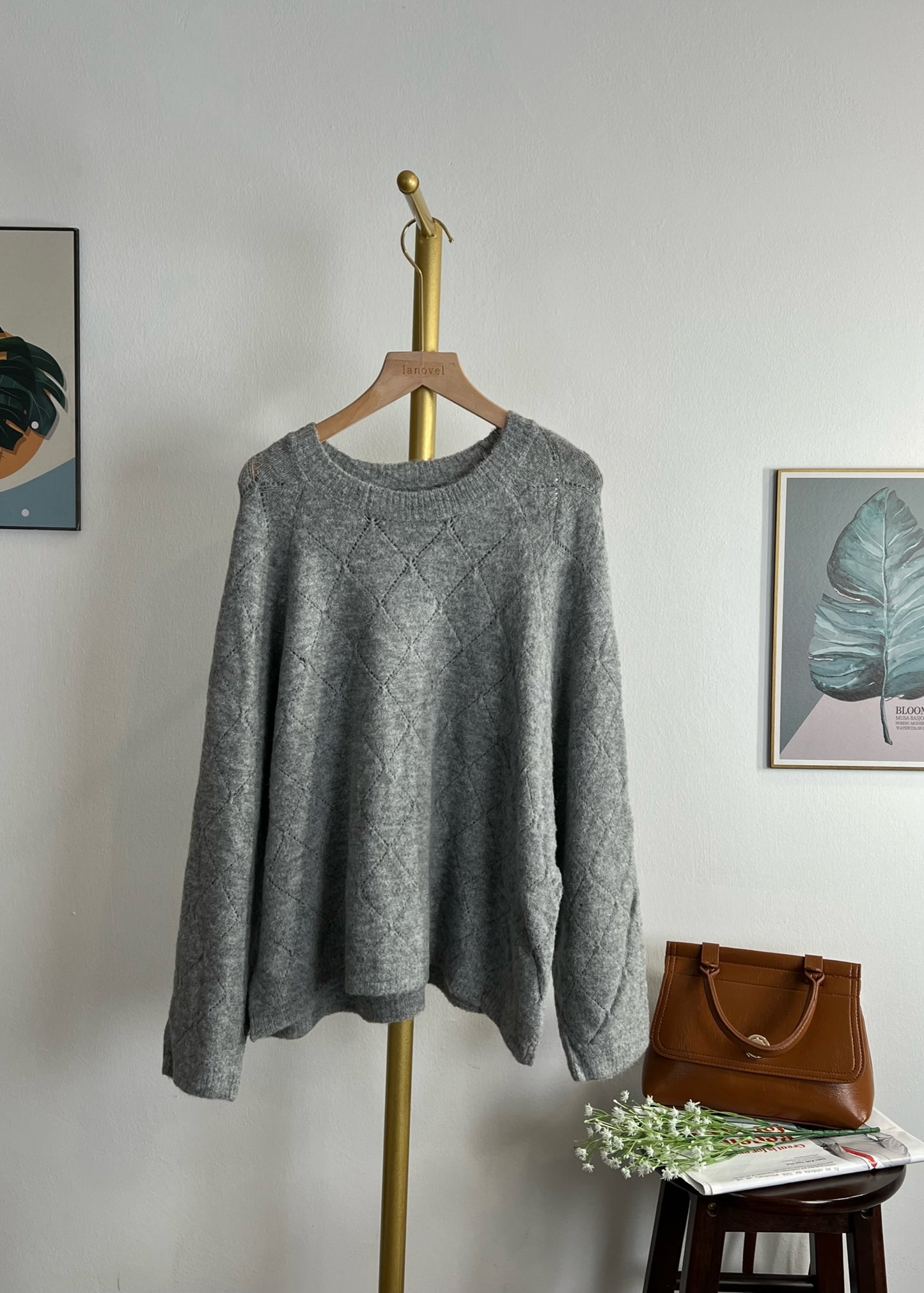 T5760 Rhombus Cutout Sweater