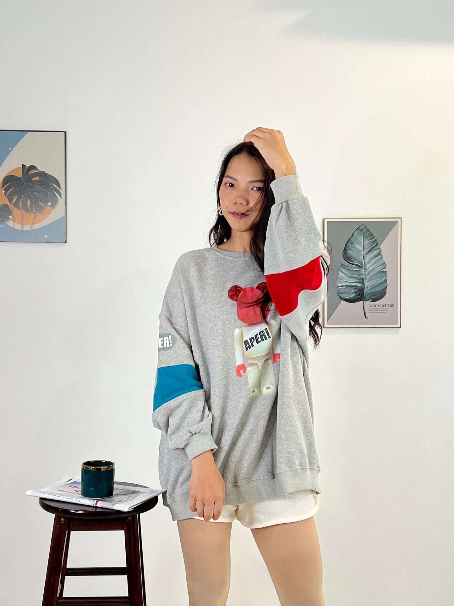 T5615 Stitched Graphic Sweater