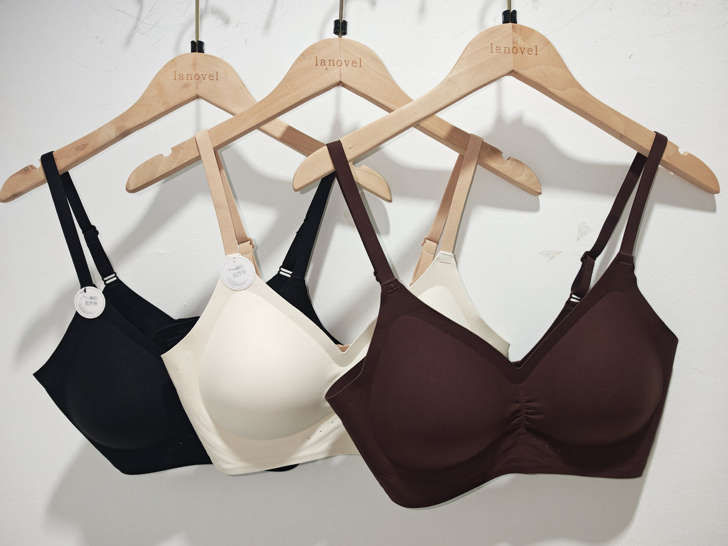 Z962 F04 乳液内衣 (Length adjustable 長度可调节)