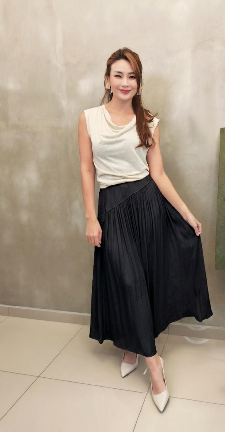 Z1096 26219 Skirt 蚕丝半身裙