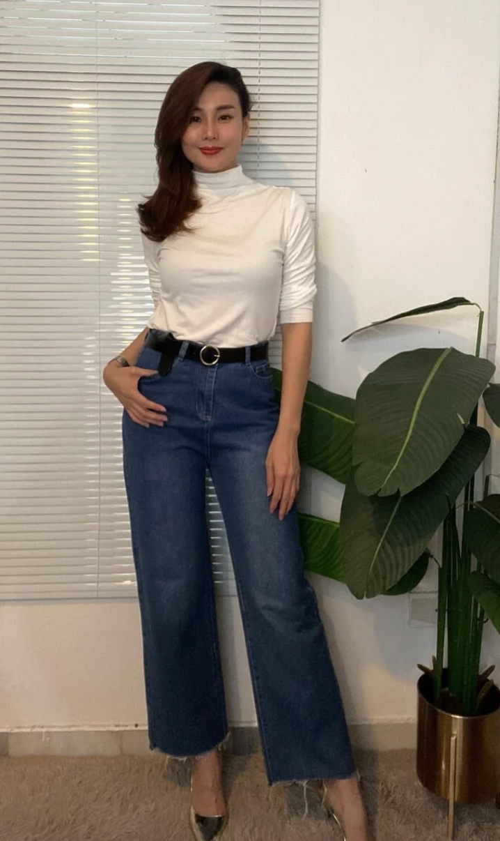 P4407 Flared Jeans