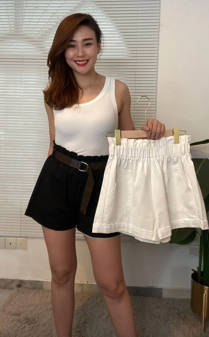 P4464 Elastic Waist Shorts with Belt